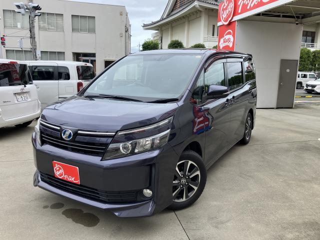 2014 Toyota Voxy Hybrid Hybrid V