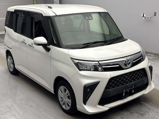 2022 Toyota Roomy G