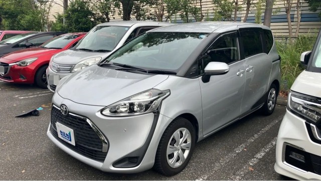 2019 Toyota Sienta Fun Base X