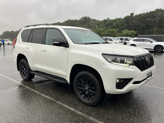 2023 Toyota LandCruiser Prado 5D TX L Package Matte Black Edition 4WD Moon Roof Panoramic View M