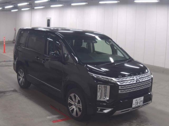 2019 Mitsubishi Delica D5 G Power Package
