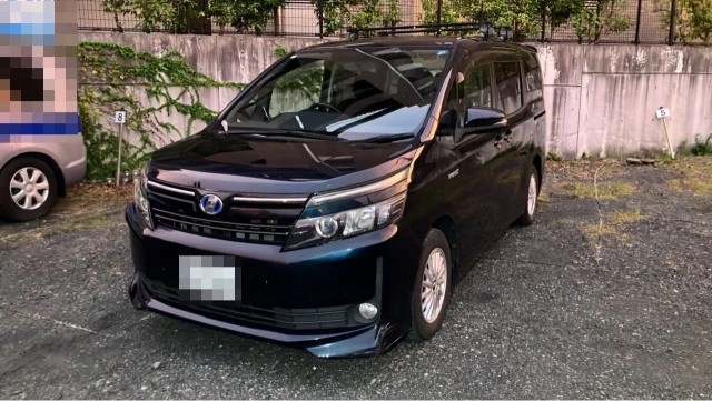 2014 Toyota Voxy Hybrid Hybrid V