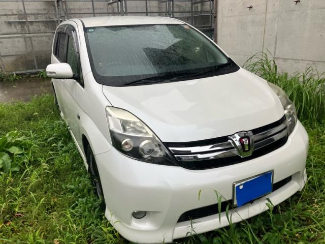 2013 Toyota Isis Platana V Selection