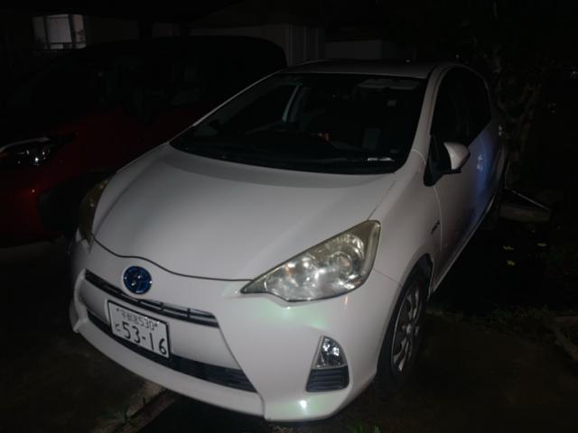 2012 Toyota Aqua S