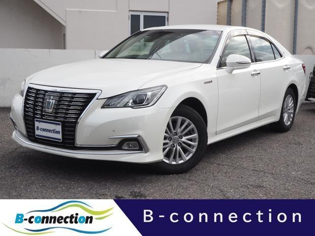 2016 Toyota Crown Hybrid Royal Saloon Four