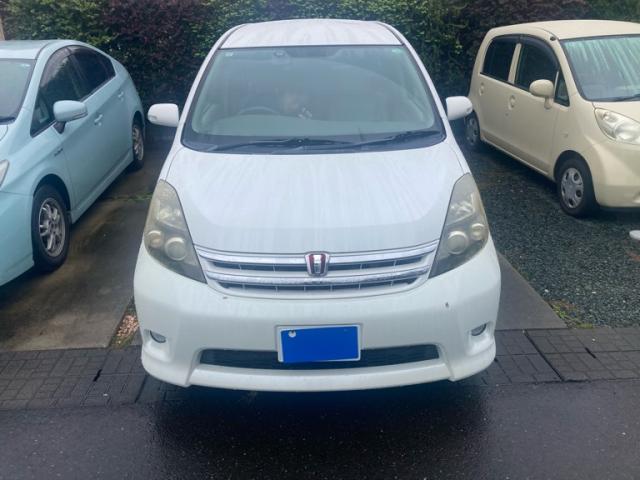 2009 Toyota Isis Special Platana Limited