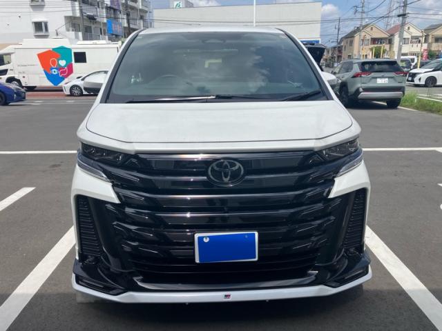 2025 Toyota Vellfire Z Premia