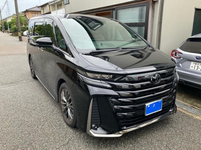 2023 Toyota Vellfire Z Premia