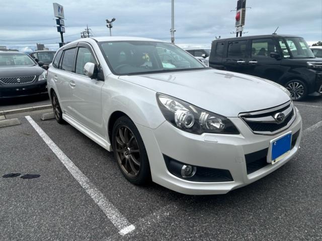 2010 Subaru Legacy TouringWagon 2.5i_S Package