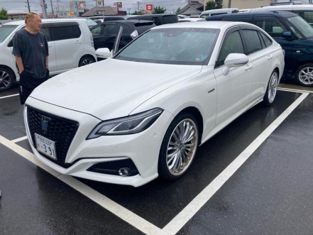 2018 Toyota Crown Hybrid S-C Package