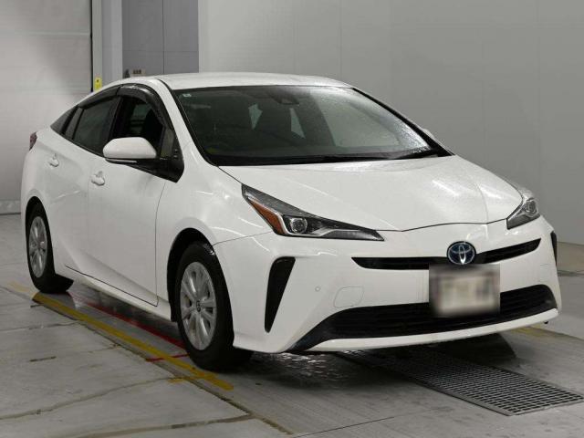 2020 Toyota Prius E