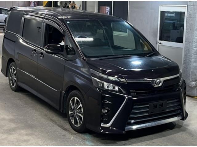 2018 Toyota Voxy ZS