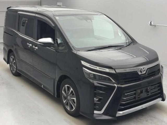 2021 Toyota Voxy ZS Kirameki 3 10-inch Navi