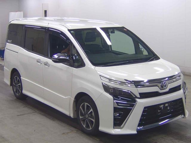 2021 Toyota Voxy ZS Kirameki?