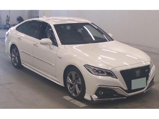 2019 Toyota Crown Hybrid RS