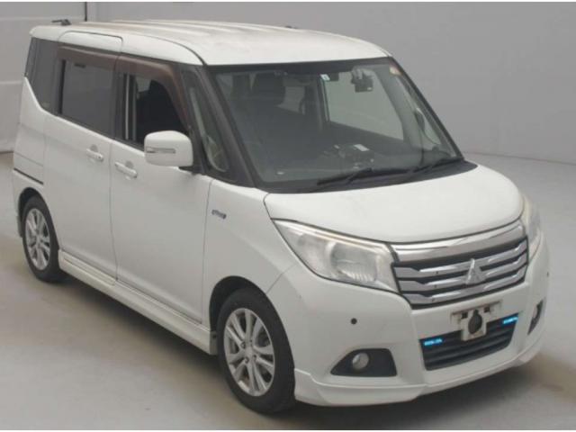 2017 Mitsubishi Delica D2 Hybrid MZ 4WD