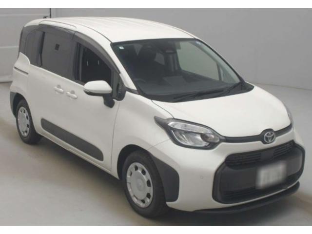 2023 Toyota Sienta Hybrid Hybrid X