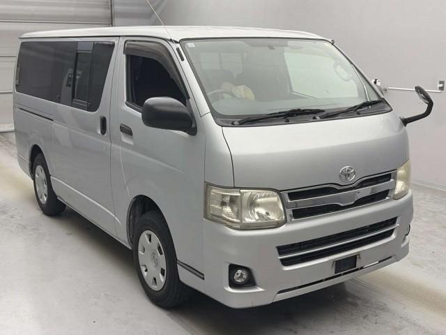 2010 Toyota Hiace Van DX GL Package 4WD