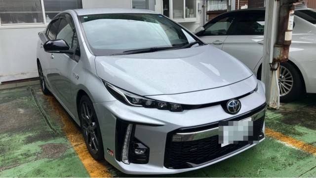 2019 Toyota Prius PHEV S Navi Package GR Sport