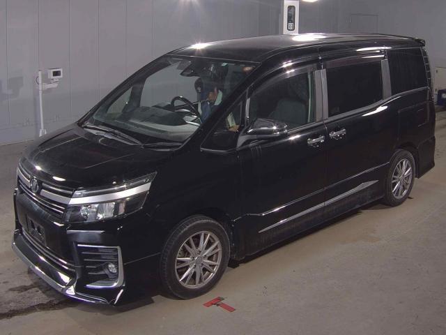 2016 Toyota Voxy ZS Kirameki?
