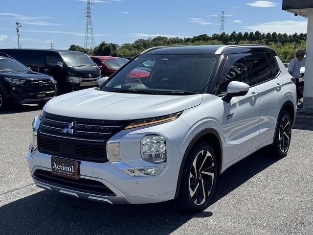 2022 Mitsubishi Outlander PHEV P