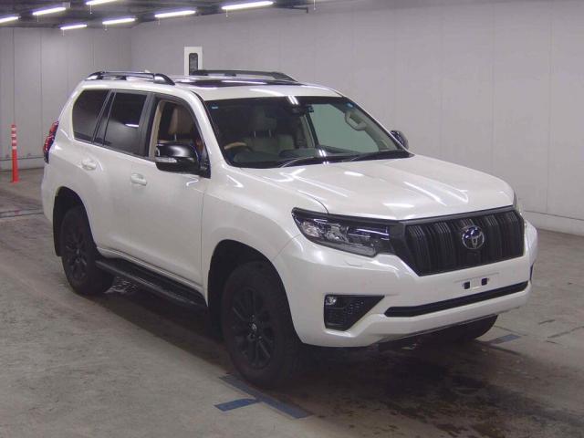 2023 Toyota LandCruiser Prado 5D TX L Package Matte Black Edition