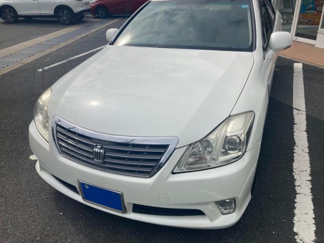 2012 Toyota Crown Royal Saloon