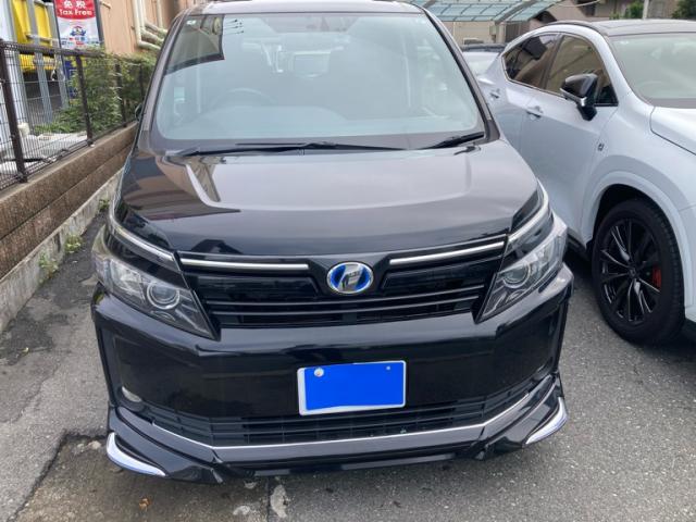 2014 Toyota Voxy Hybrid Hybrid V