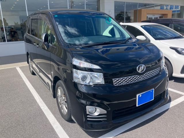 2012 Toyota Voxy Special ZS Kirameki 2