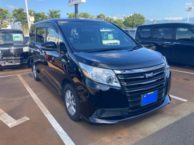 2015 Toyota Noah X