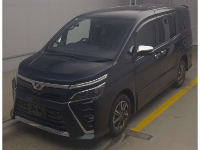 2019 Toyota Voxy ZS Kirameki? 10-inch Navi 4WD