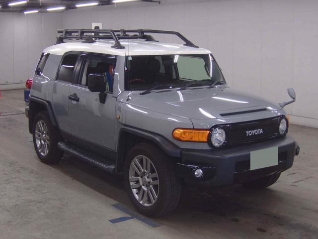 2016 Toyota FJCruiser Color Package