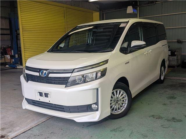 2015 Toyota Voxy Hybrid Hybrid V