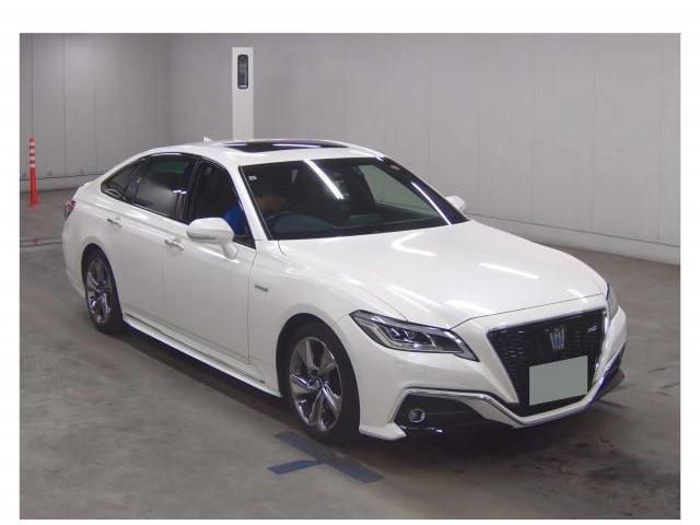 2019 Toyota Crown Hybrid RS Advance