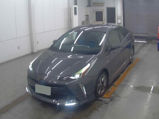 2020 Toyota Prius S Touring Selection