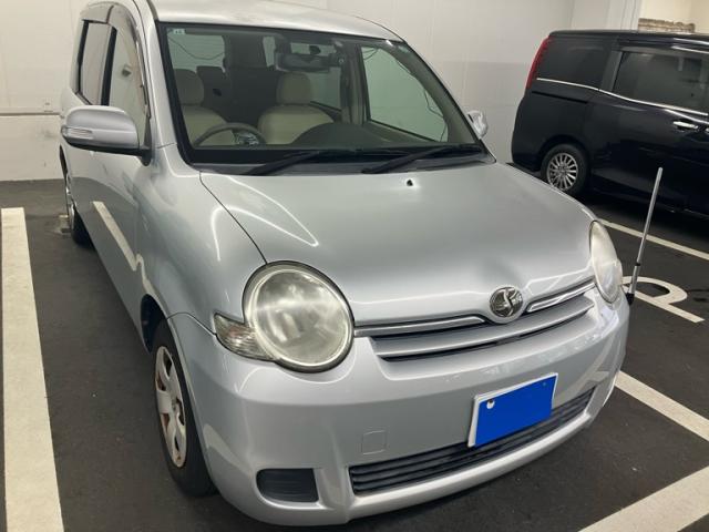 2009 Toyota Sienta X