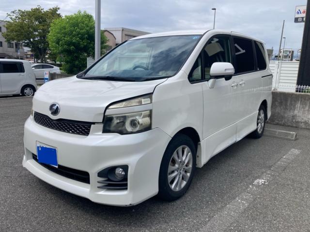 2011 Toyota Voxy ZS