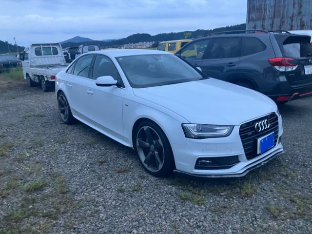 2013 Audi A4 2.0 TFSI quattro S line Package