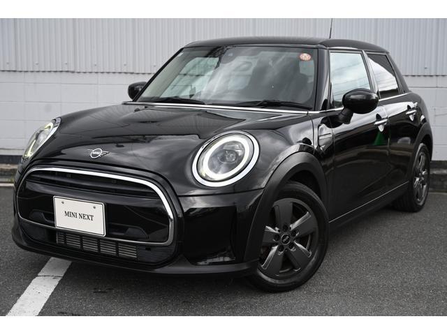2021 MINI 5HB Cooper Classic Trim