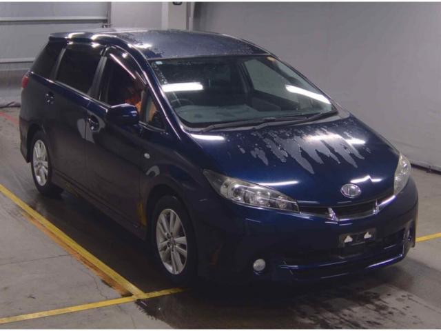 2011 Toyota Regiusace Van 1.8S