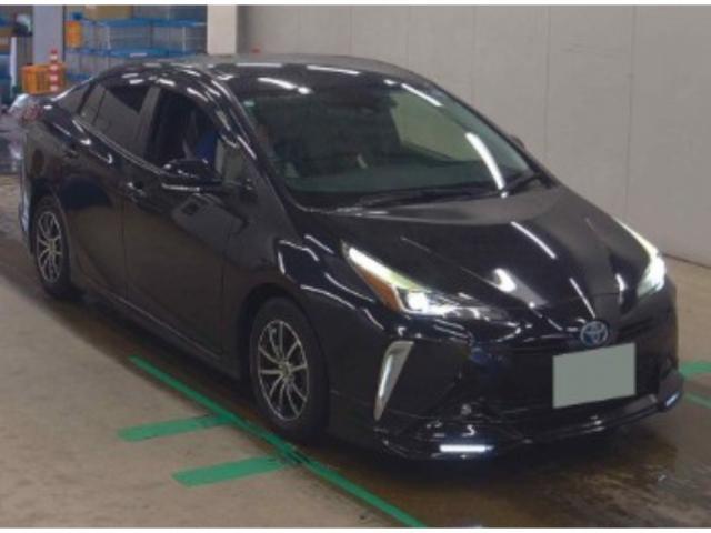 2021 Toyota Prius S Safety Plus 2