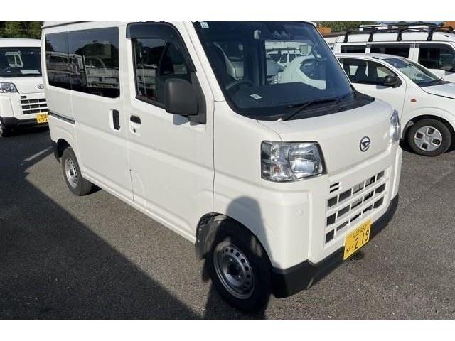 2022 Daihatsu Hijet Cargo Deluxe