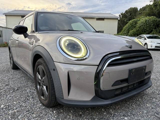 2022 MINI 5HB Cooper