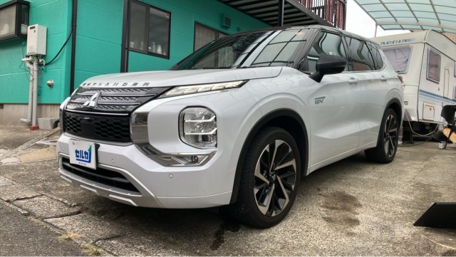 2022 Mitsubishi Outlander PHEV P