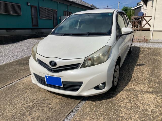 2011 Toyota Vitz 5D F