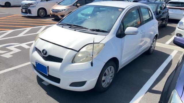 2009 Toyota VITZ B