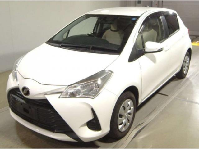 2017 Toyota VITZ F