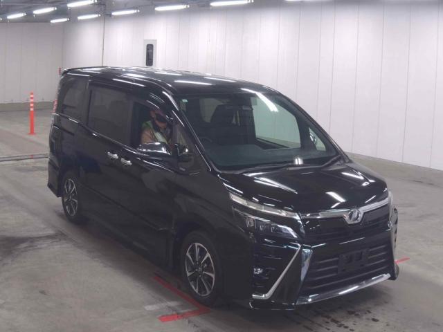 2017 Toyota Voxy ZS Kirameki 10-inch Navi R Monitor