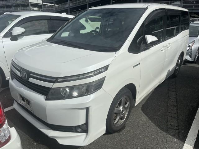 2014 Toyota Voxy Hybrid Hybrid V