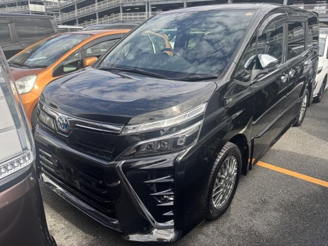 2021 Toyota Voxy Hybrid Hybrid ZS Kirameki?